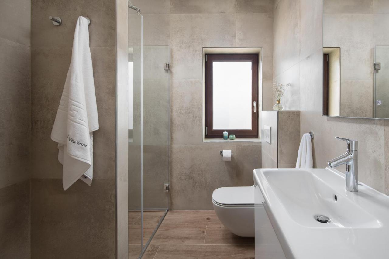 Villa Vesna With Sauna, Hot Tub Potpićan المظهر الخارجي الصورة